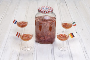 Als Alternative zum Kaiserfest wird die Kiwanis Erdbeerbowle am 25. und 26. Juni in 4-Liter-Gläsern an Wunschadressen im Bezirk Kufstein geliefert.