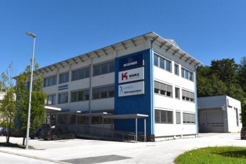 Der neue Standort in Kirchbichl bietet mit insgesamt 3.200 Quadratmetern Produktionsfläche rund 2.400 Quadratmeter mehr Arbeitsfläche als zuvor. 